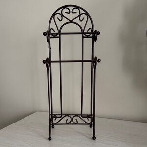 Vintage Dark Bronze Metal Fingertip Towel Holder EUC